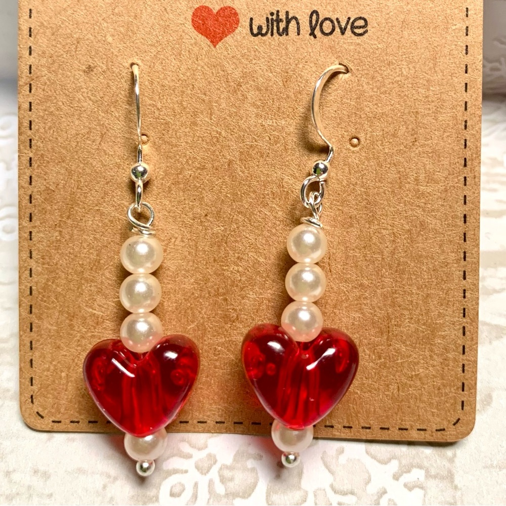 🎁FREE with $10 Purchase Red Hearts Handmade Valentines Silver Dangle Earrings